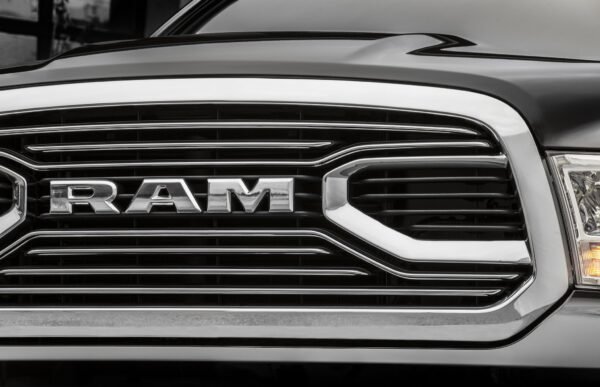 2015 ram 1500 laramie limited crew cab 4x4 grille