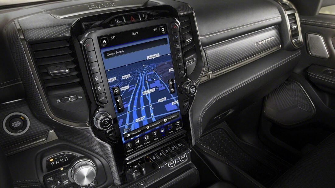 Fioravanti Motors Dodge Ram Limited 2019 touchscreen 12"