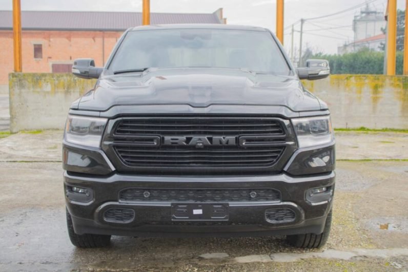 2024 Dodge RAM 1500 Sport 4×4 con Rambox