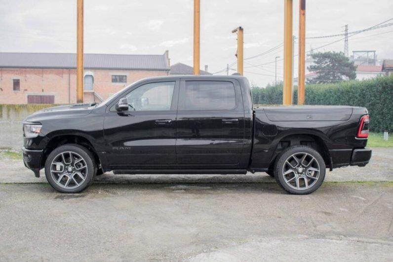 2024 Dodge RAM 1500 Sport 4×4 con Rambox