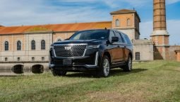 2024 Cadillac Escalade ESV Premium Luxury