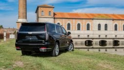 2024 Cadillac Escalade ESV Premium Luxury