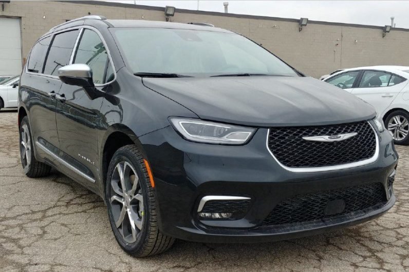 Chrysler Pacifica 3.6L V6 PINNACLE AWD