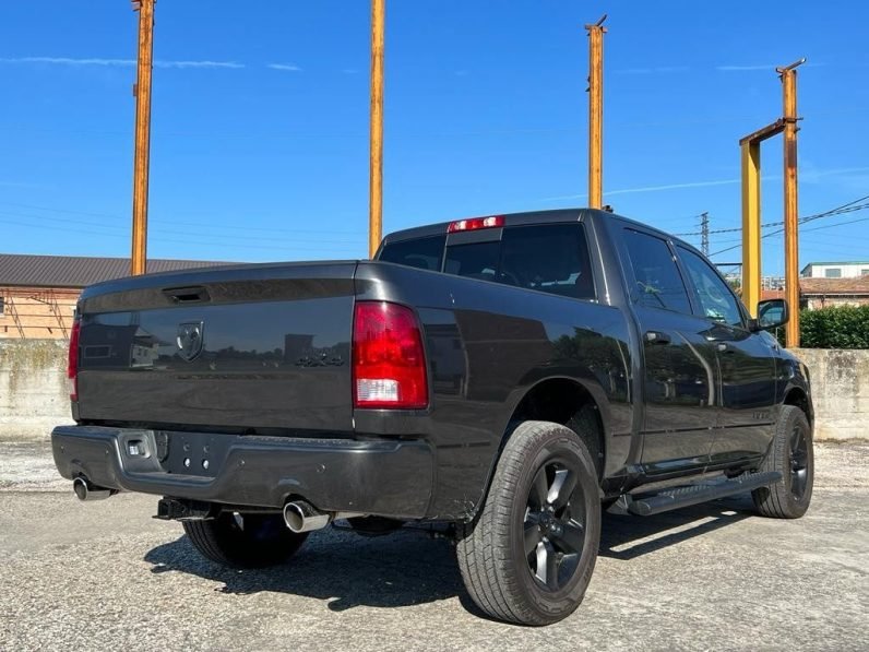 DODGE RAM 1500 DS CREW CAB 5.7L V8 SLT 2024