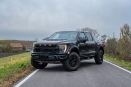 FORD F 150 RAPTOR R 4X4 SUPERCREW 5.2L SUPERCHARGED V8