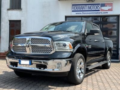 DODGE RAM 1500 LARAMIE 4×4