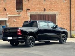 DODGE RAM 1500 CREW CAB 5.7L V8 BIG HORN NIGHT EDITION 4×4