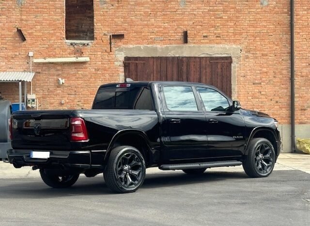 DODGE RAM 1500 CREW CAB 5.7L V8 BIG HORN NIGHT EDITION 4×4