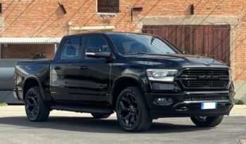 DODGE RAM 1500 CREW CAB 5.7L V8 BIG HORN NIGHT EDITION 4x4