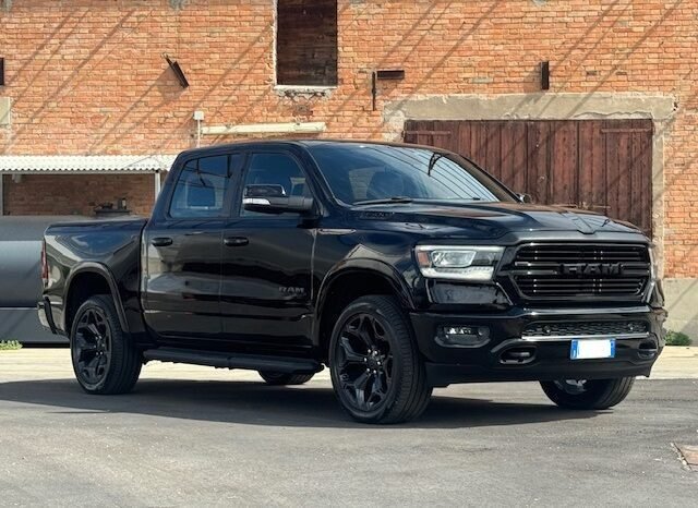 DODGE RAM 1500 CREW CAB 5.7L V8 BIG HORN NIGHT EDITION 4×4