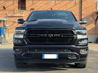 DODGE RAM 1500 SPORT 5.7L V8 NIGHT EDITION 4×4