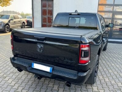 DODGE RAM 1500 SPORT 5.7L V8 NIGHT EDITION 4×4