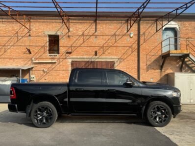 DODGE RAM 1500 CREW CAB LIMITED 4×4 MILD-HYBRID CON RAMBOX E MULTIFUNCTION TAILGATE