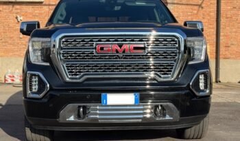 GMC SIERRA DENALI