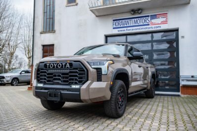 TOYOTA TUNDRA HYBRID LIMITED TRD PRO