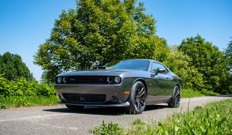 Dodge Challenger 5.7 R/T SHAKER HOOD