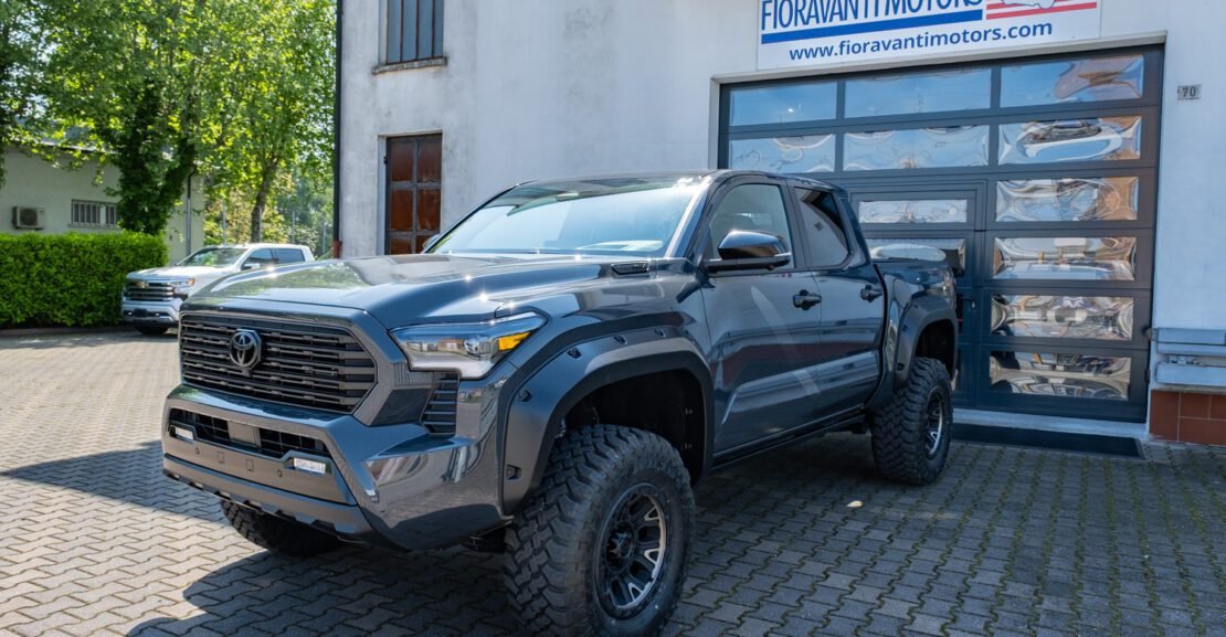 Toyota Tacoma LIMITED 2.4 i-Force HYBRID 4x4 THUNDERSTORM