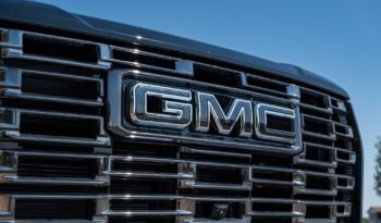 GMC YUKON DENALI ULTIMATE 2025