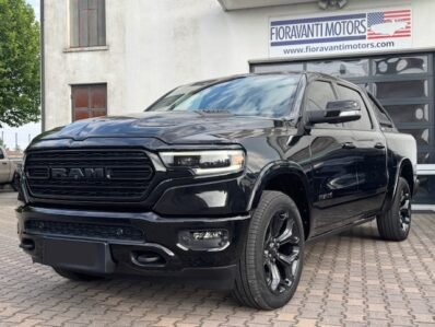 DODGE RAM 1500 LIMITED 5.7L V8 NIGHT EDITION 4×4