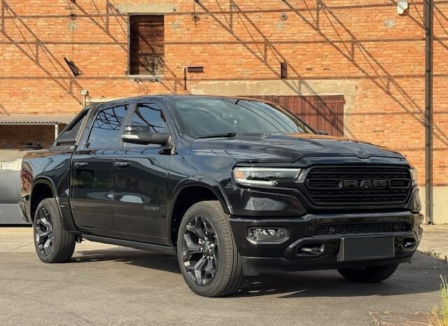 DODGE RAM 1500 LIMITED 5.7L V8 NIGHT EDITION 4×4