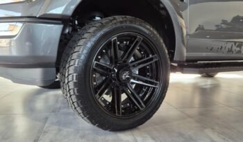 Ford F 150 LARIAT 5.0L V8 4x4 SUPERCREW - BLACK ROCK