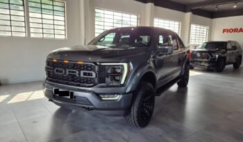Ford F 150 LARIAT 5.0L V8 4x4 SUPERCREW - BLACK ROCK