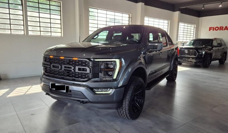 FORD F150 LARIAT 5.0L V8 4×4 SUPERCREW – BLACK ROCK