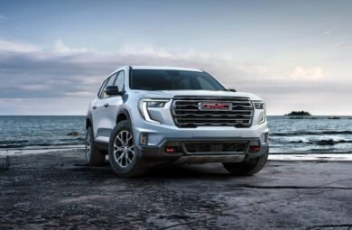 Front 3/4 shot of the all-new 2024 GMC Acadia AT4.