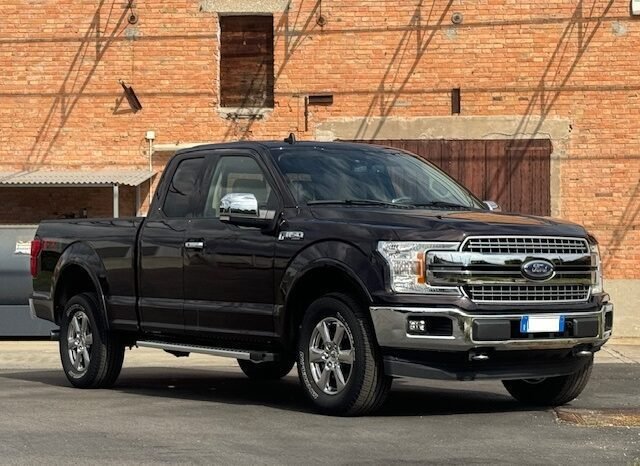 FORD F 150 LARIAT 3.5L V6 SUPER CAB 4×4