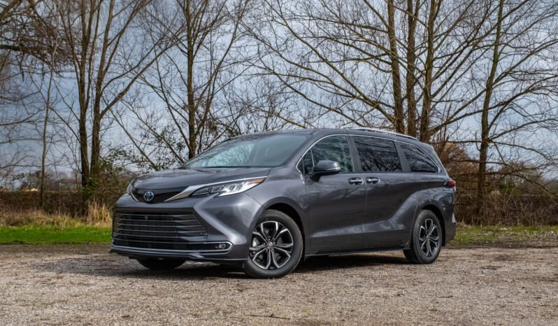 Toyota Sienna 2.5 Limited Platinum Hybrid AWD 2026