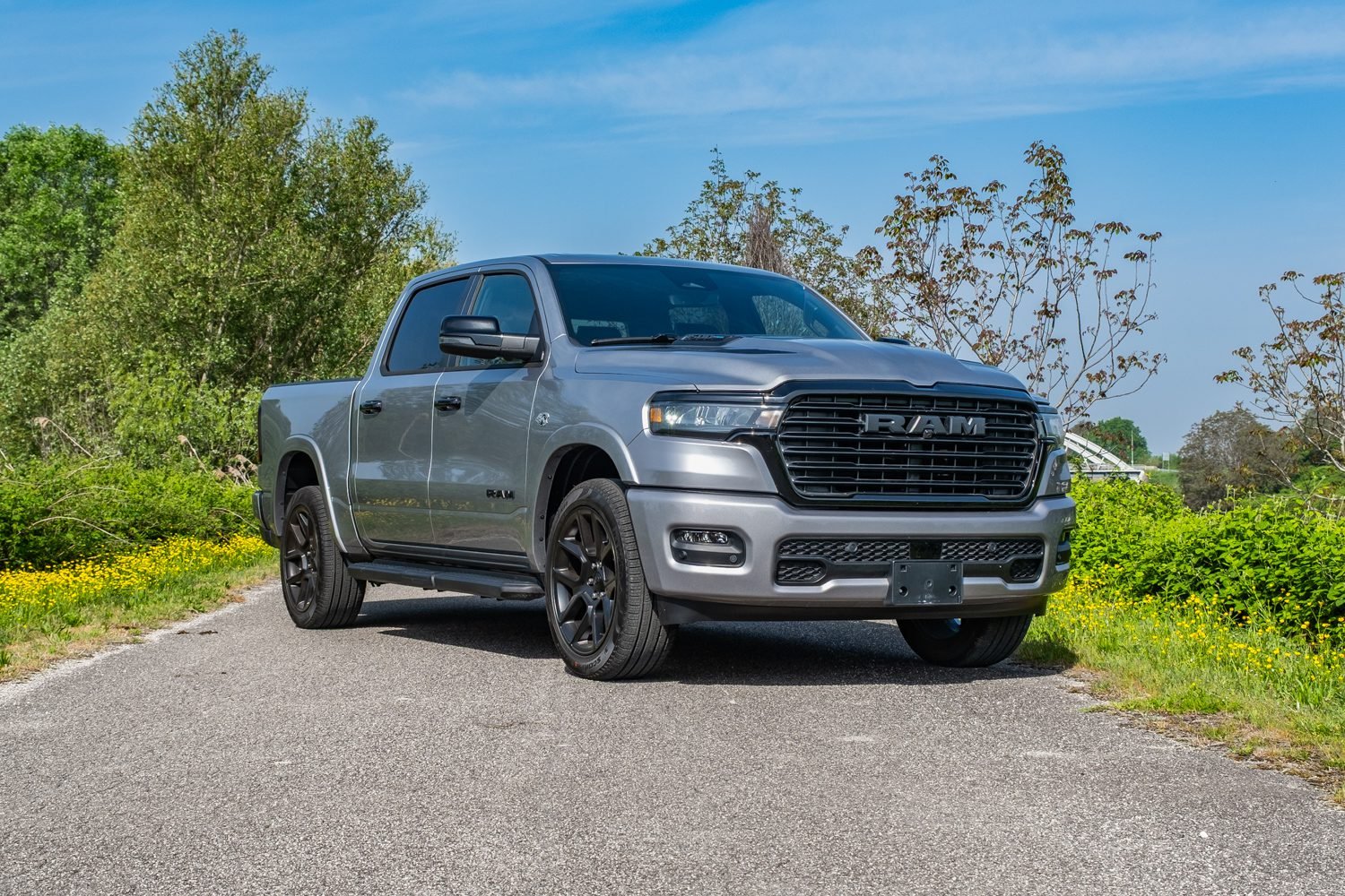 Il Ram 1500 con motore 5.7 V8 Hemi torna disponibile da Fioravanti Motors. Ecco tutto quello da sapere sul pick-up americano per eccellenza.