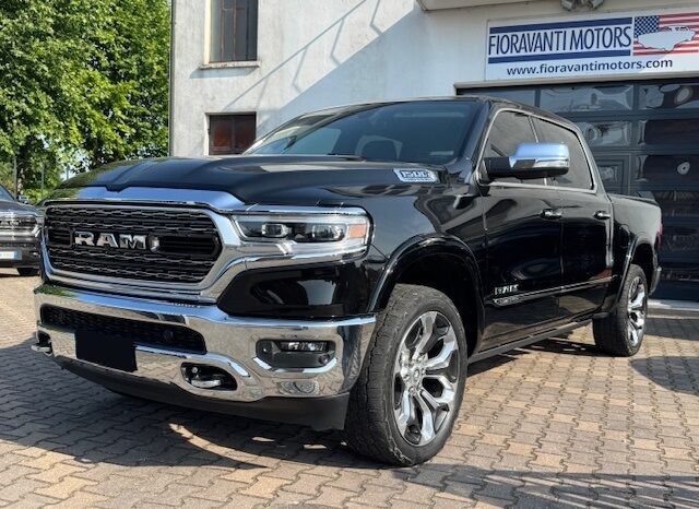 DODGE RAM 1500 LIMITED Crew Cab 4×4 eTORQUE 5.7L V8