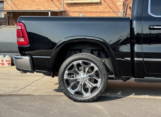 DODGE RAM 1500 LIMITED Crew Cab 4×4 eTORQUE 5.7L V8