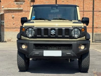 Suzuki Jimny 1.5L 5MT Top