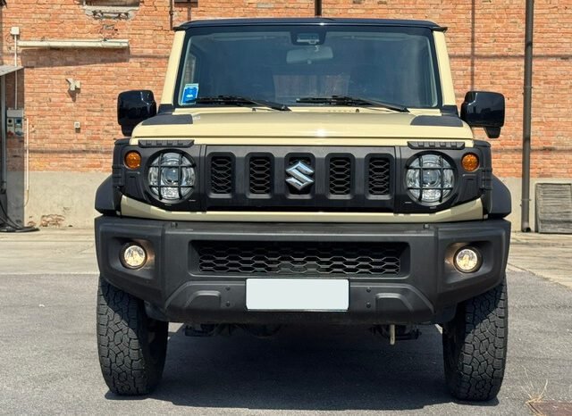 Suzuki Jimny 1.5L 5MT Top
