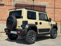 Suzuki Jimny 1.5L 5MT Top