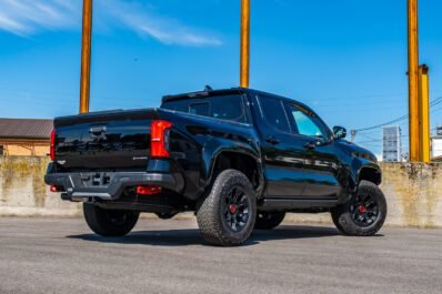 2026 Toyota Tacoma TRD PRO 2.4 i-Force HYBRID 4×4