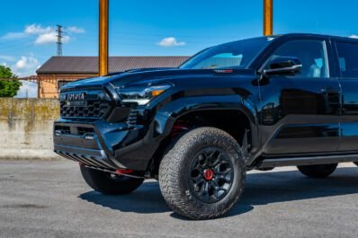 2026 Toyota Tacoma TRD PRO 2.4 i-Force HYBRID 4×4