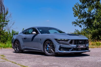 Ford Mustang Fastback 5.0 V8 Dark Horse