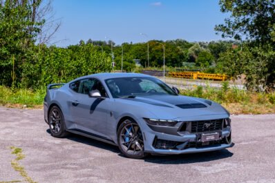 Ford Mustang Fastback 5.0 V8 Dark Horse