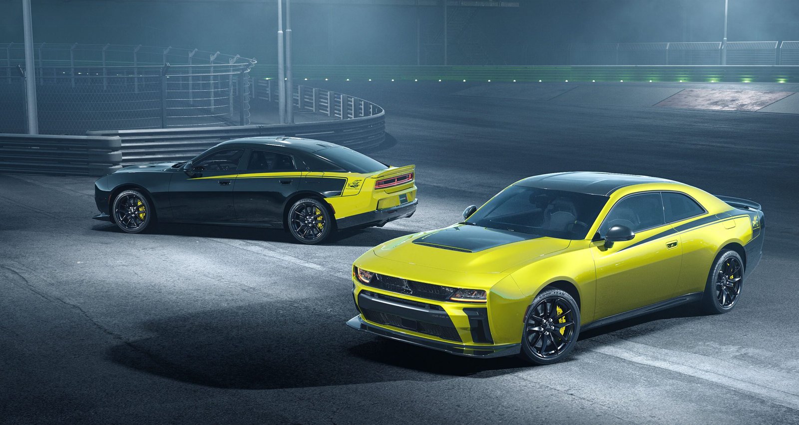 Dodge presenta la Charger Super Bee, l'evoluzione più potente della Sixpack. Qui il 3.0 sei cilindri in linea biturbo Hurricane viene portato a 600 CV.