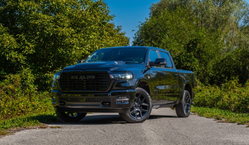 2026 DODGE RAM Laramie V8 5.7L Crew Cab Night Edition 4×4