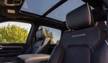 Ram 1500 Laramie terzo display (44)