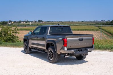 Toyota Tacoma TRD OFFROAD 2.4 i-Force HYBRID 4×4