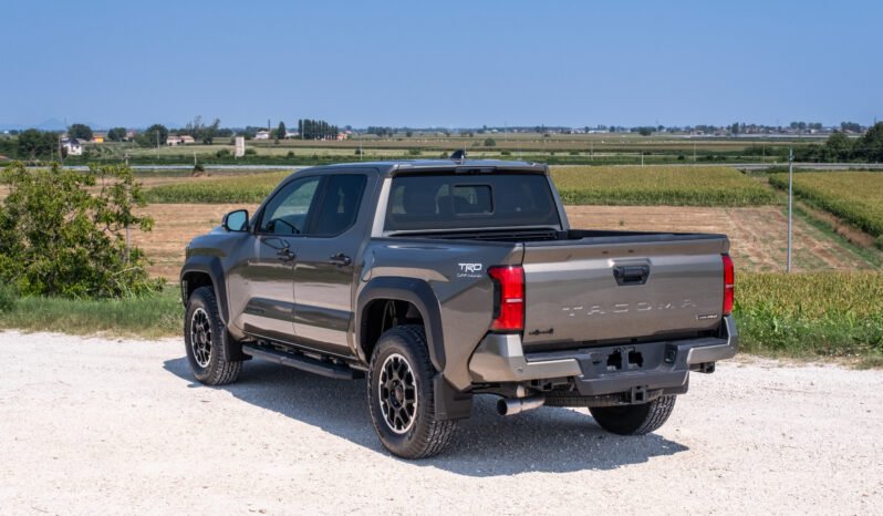 Toyota Tacoma TRD OFFROAD 2.4 i-Force HYBRID 4×4