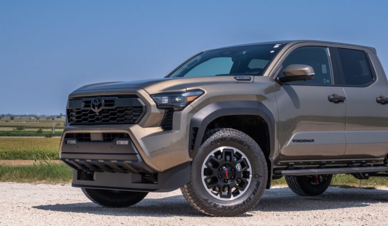 Toyota Tacoma TRD OFFROAD 2.4 i-Force HYBRID 4×4